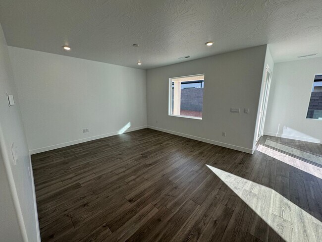 Building Photo - 1624 Cedar Mesa Dr