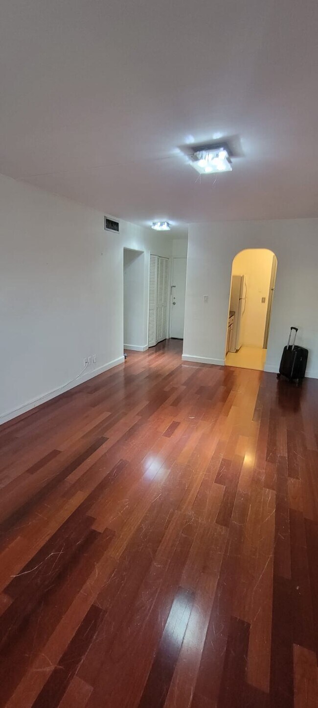 1851 NE 62nd St Unit 610, Fort Lauderdale, FL 33308 Condo for Rent in