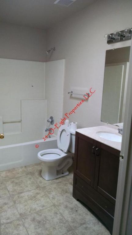 Building Photo - 1451 N Sycamore Blvd #2