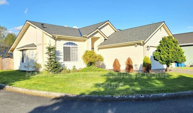 Foto del edificio - 15945 Cascade Ln SE
