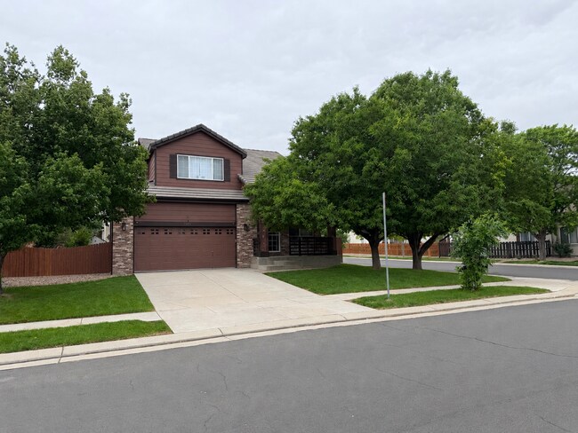 Foto del edificio - Sprawling 3BR 3BA Single Family Oasis Perfectly Nestled in Fronterra Village