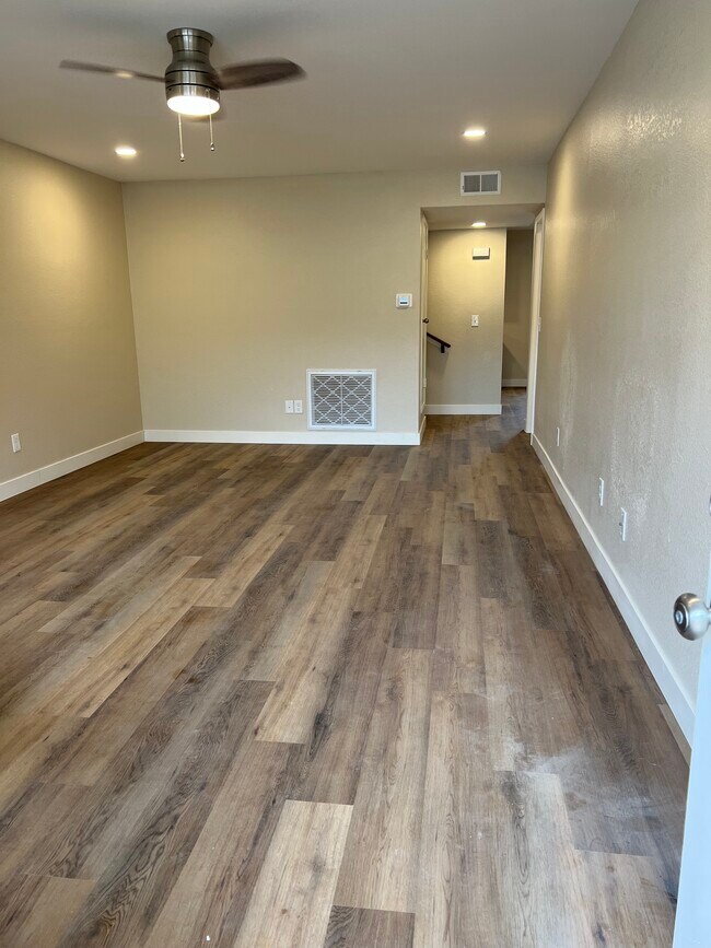 Living Room - 1157 Persimmon Ave