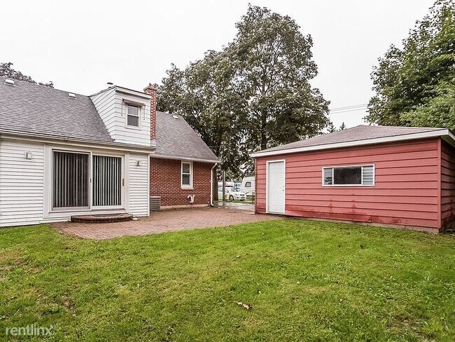Foto del edificio - 4 br, 1.5 bath House - 1111 Brookwood St