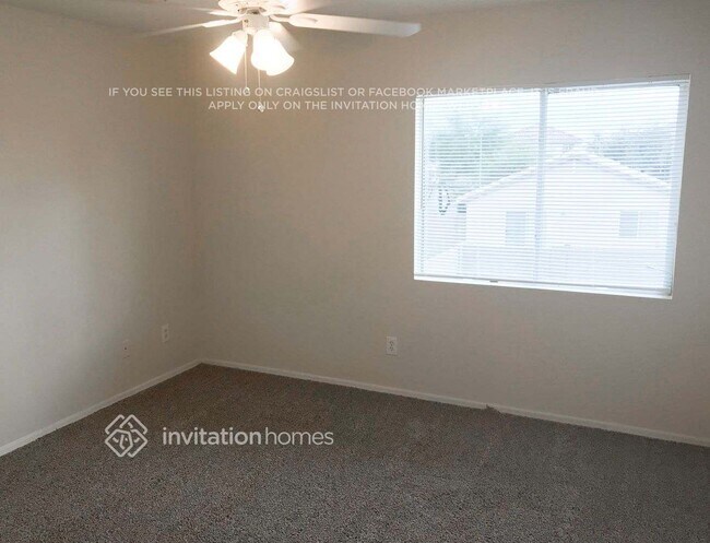 Foto del edificio - 12833 W Paradise Dr