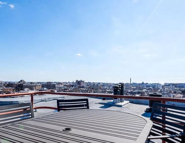 Vista panorámica desde la azotea - 2038 18th St NW
