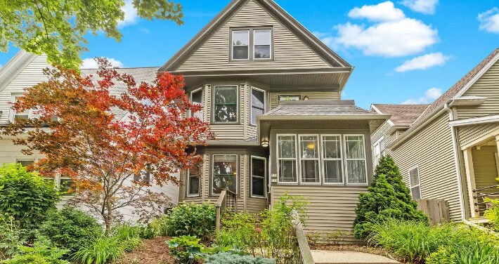 Foto principal - 713-715-715 E Russell Ave
