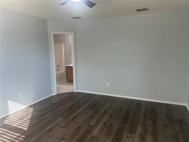 Foto del edificio - 1744 Hickory Creek Ln