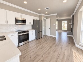 Building Photo - 23815 Firegate Dr