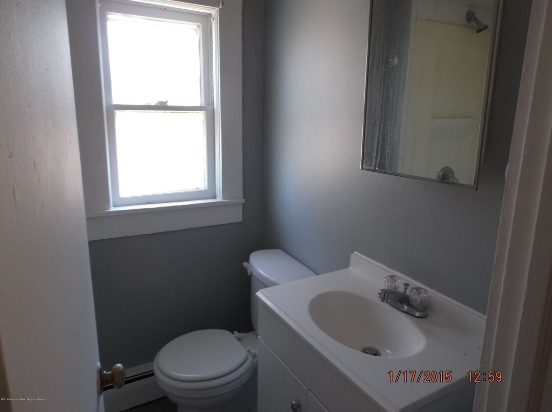 Building Photo - 56 Asbury Ave