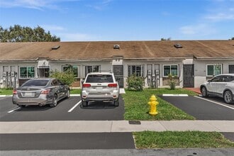 Building Photo - 5506 SW 28th Terrace
