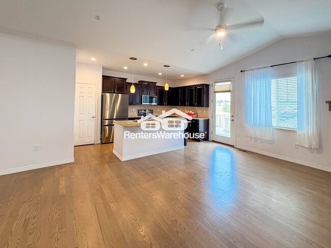 Foto del edificio - 24289 E Brandt Ave