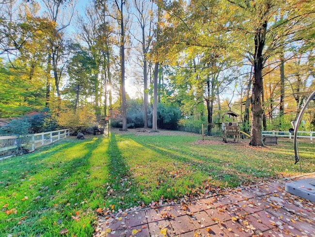 Building Photo - Rare Find! Private 4BR / 2.5BA Home on Nea...