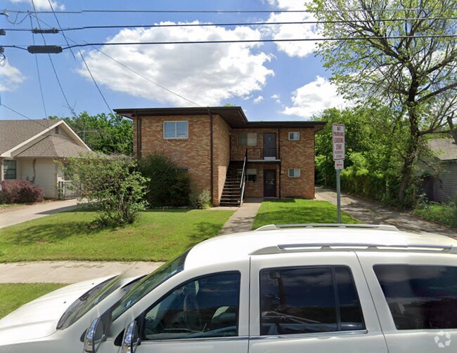 Building Photo - 312 Jagoe St