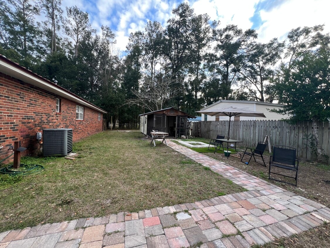 Foto del edificio - 606 N Reynolds St