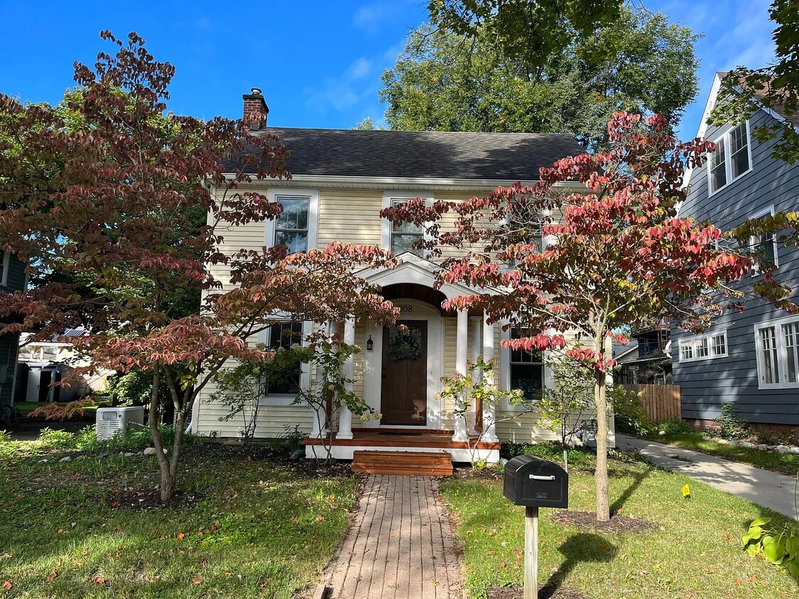 308 S Revena Blvd, Ann Arbor, MI 48103 House Rental in Ann Arbor, MI