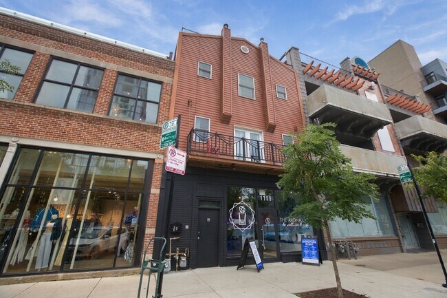 Building Photo - 1111 W Randolph St