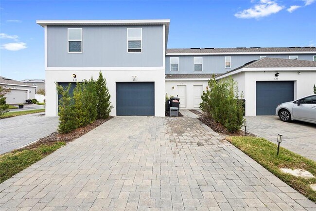 Building Photo - 635 Belgrove St