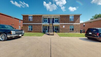 Building Photo - 2315 Terrace Dr