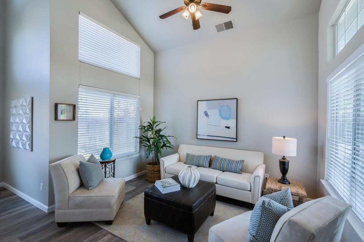 Foto principal - 1500 Verbena Way