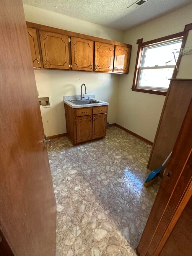 Foto del edificio - 312 Sorin Cir