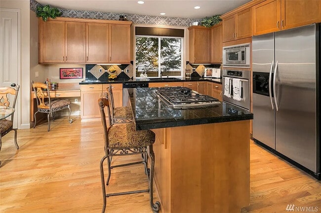 Foto del edificio - 6715 Crest View Ave SE