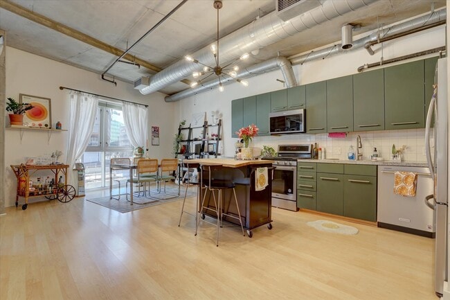 Photo - 1610 Little Raven St Apartment