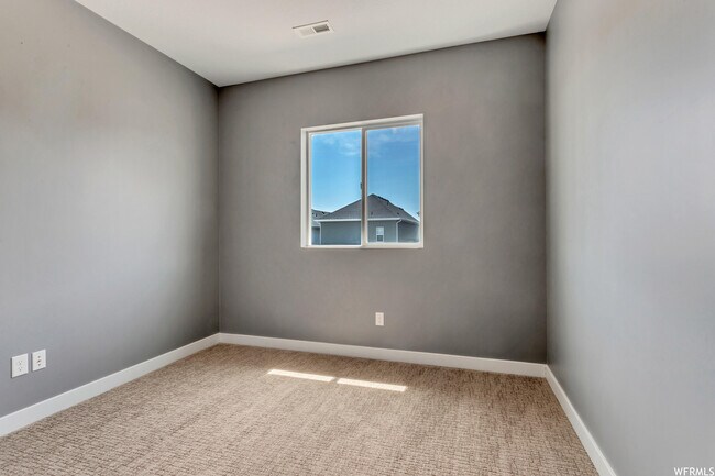 Foto del edificio - 4436 W 2550 N