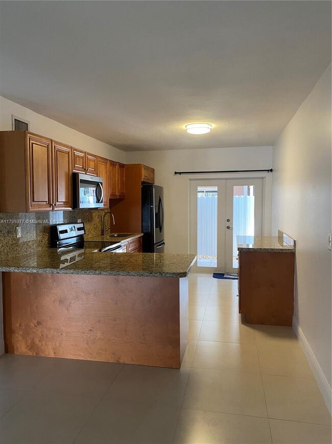 Building Photo - 3282 W 70th St