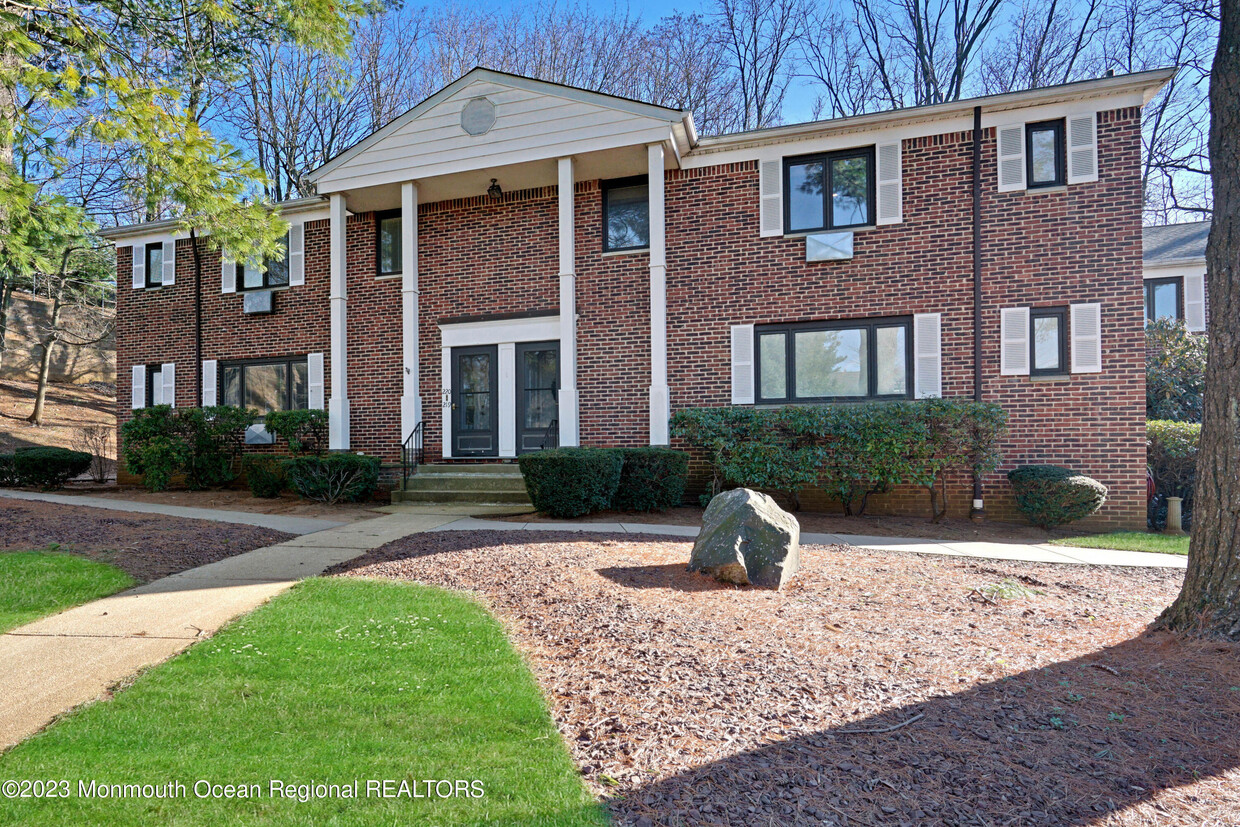 Foto principal - 218 Manor E