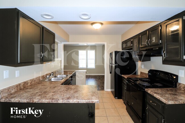 Foto del edificio - 2961 Forest Edge Dr