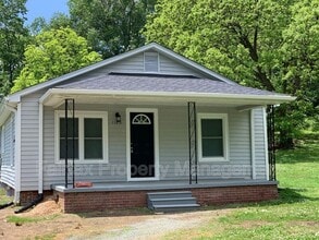 Building Photo - 1120 Walnut St