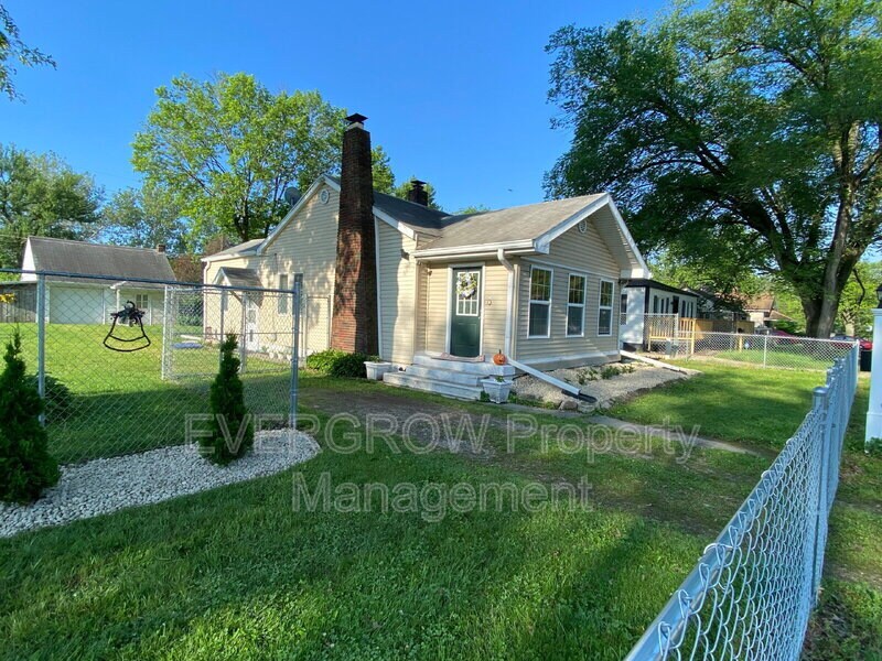 Primary Photo - 321 Albany St