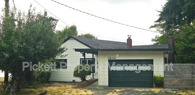 Building Photo - 1604 Jacobsen Blvd