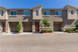Building Photo - 12186 Scarlet Ember Rd