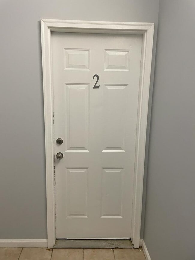 Entrance - 2952 Richmond Ter