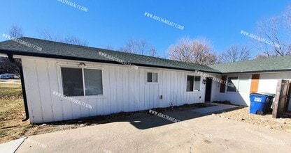 Building Photo - 1518 W 26th St