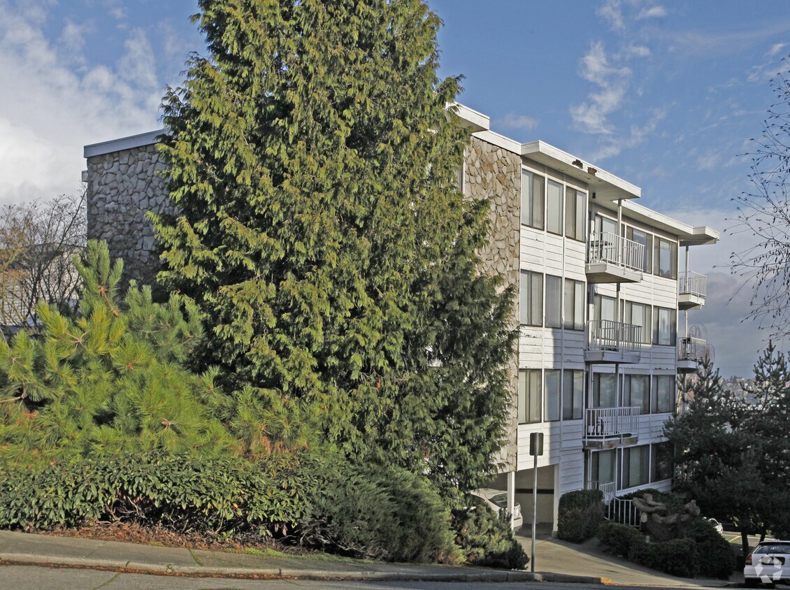 Primary Photo - 3600 25th Ave W