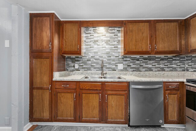 Foto del edificio - 561 NW Valleybrook Rd