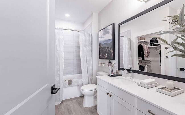 Tub and shower in one tiled surround, so either works on a given day. - Sinclair Cary