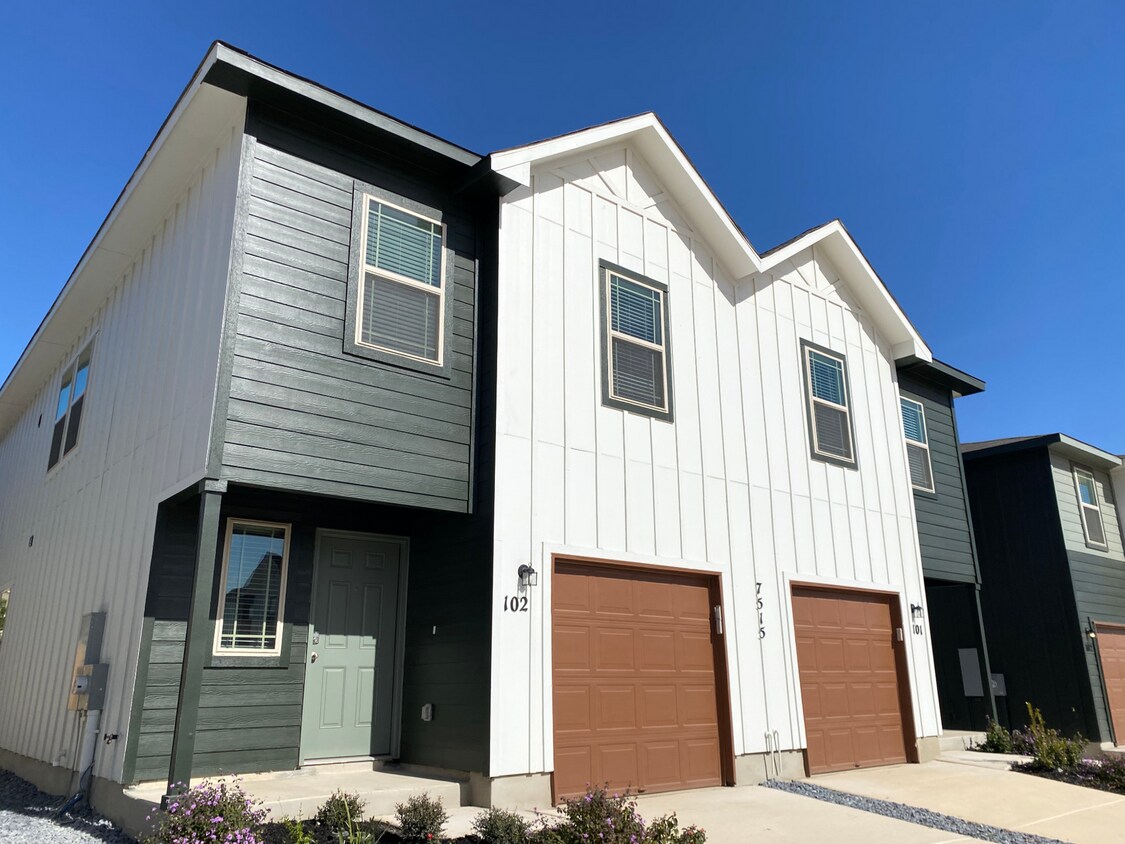 Villas at College Park Townhomes for Rent San Antonio, TX