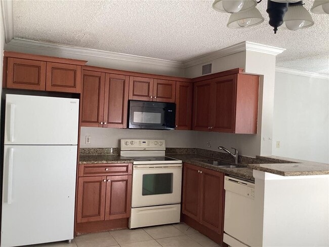 Photo - 4221 NW 115th Ave Apartment