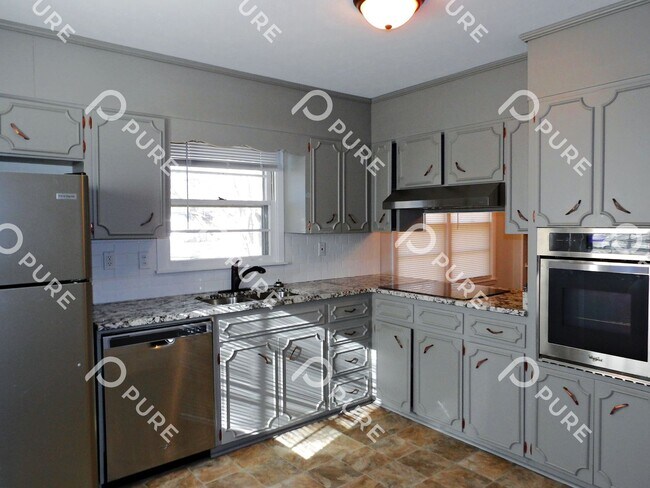 Foto del edificio - 1003 Heard Ct SE