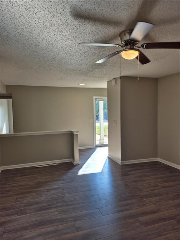 Foto del edificio - 37 Rumson Ct