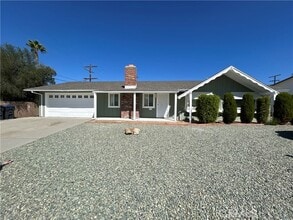 Building Photo - 26632 Oakmont Dr