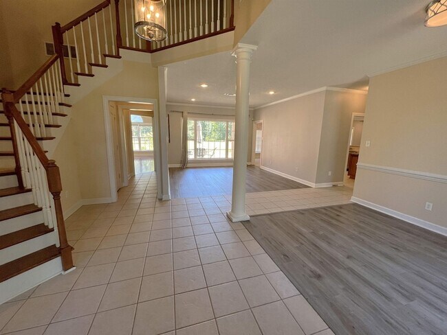 Foto del edificio - 850 Cold Creek Cove