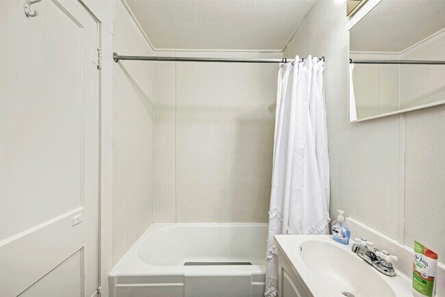 Foto del edificio - 915 W 21st St