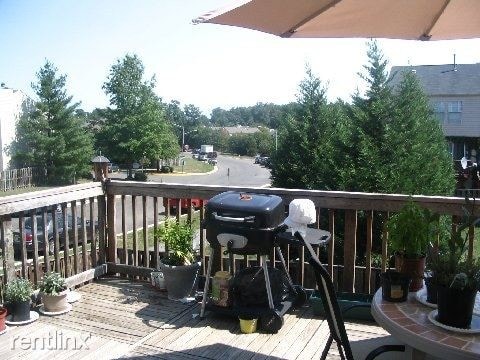 Building Photo - 3 br, 2 bath Townhome - 12921 Freestone Court