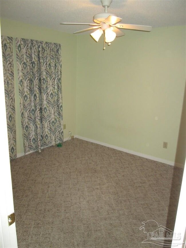Building Photo - 175 Kevin Dr