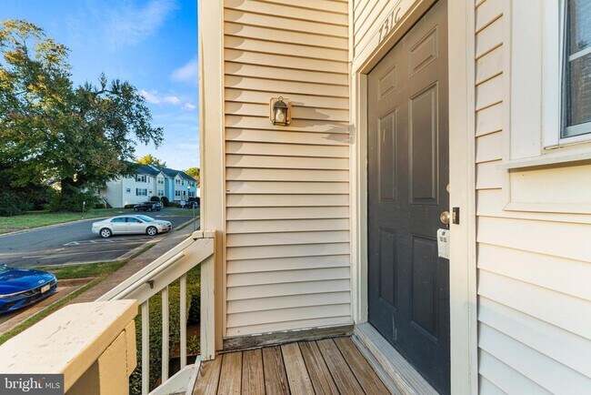Building Photo - 731 Cedar Crest Dr