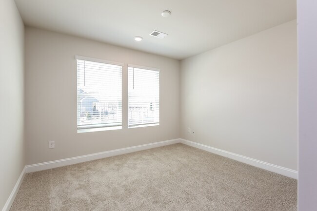 4 habitaciones | 2,5 baños | 177 m² | Garaje para dos coches - George Creek Village Rental Homes